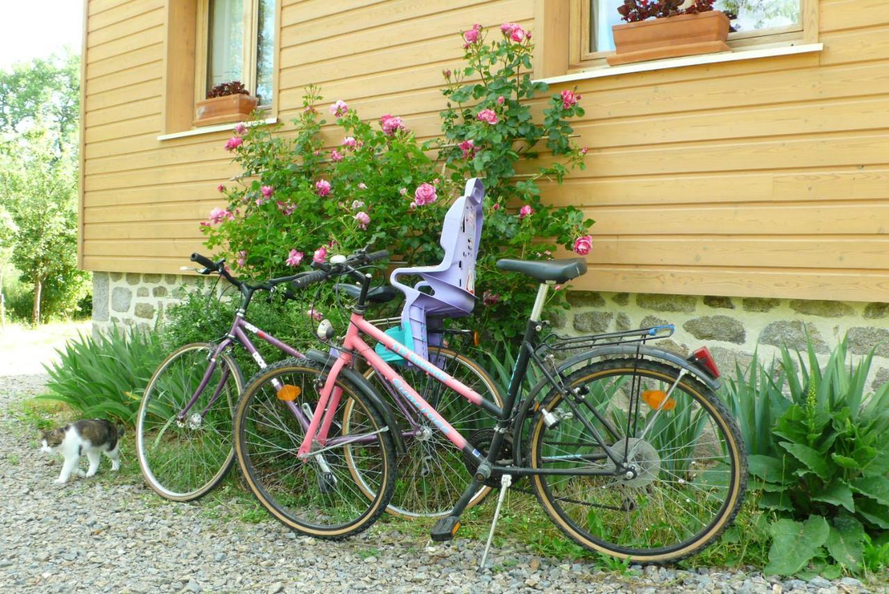 Bed and Breakfast Chez Geppetto Saint-Georges-Nigremont Экстерьер фото